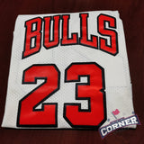 X Jersey Toros de Chicago Bulls Retro Crema Jordan