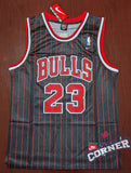 X Jersey Toros de Chicago Bulls Negro Rayado Jordan